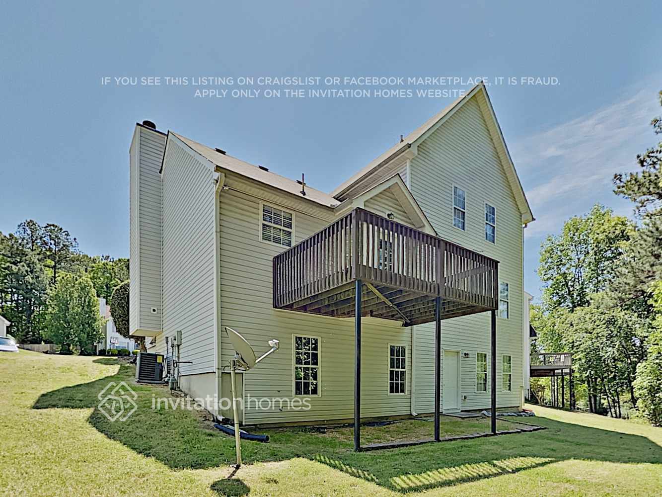 Building Photo - 1525 Wilkes Crest Dr NE