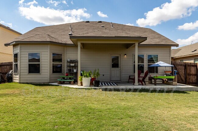 Building Photo - 709 Stonemanor Bay