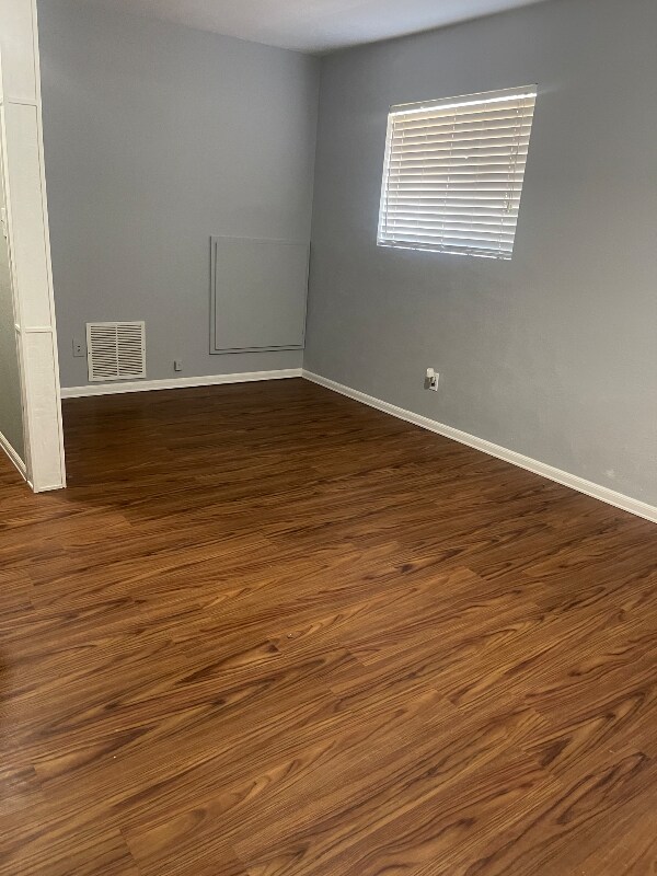 Building Photo - 5063 Marabou Way