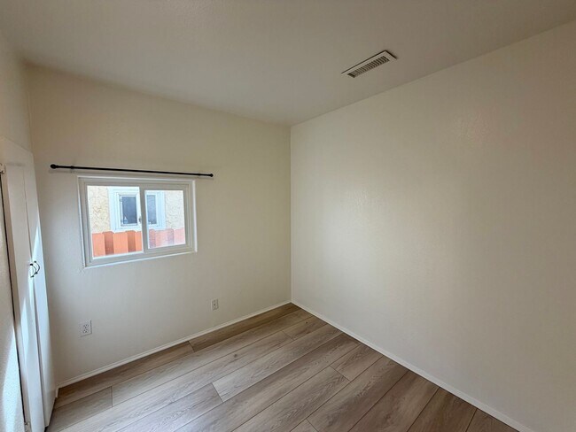 Building Photo - Beautiful 2 Bed / 2 Bath Home Near North Park with Expansive Outdoor Space + Garage!