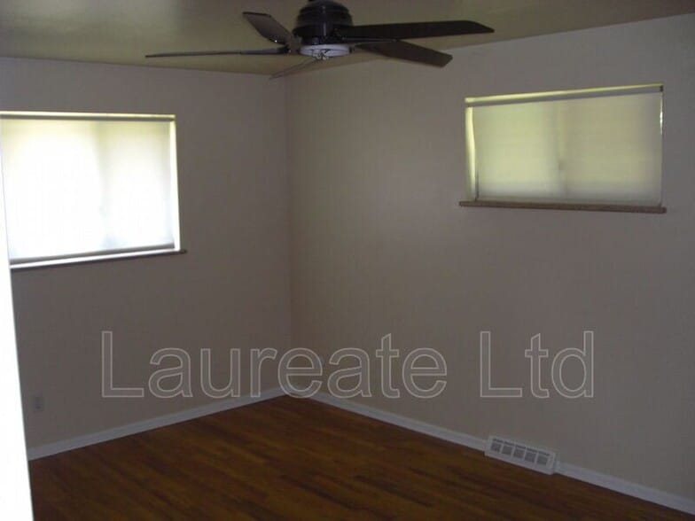 Building Photo - 3344 S Elmira Ct