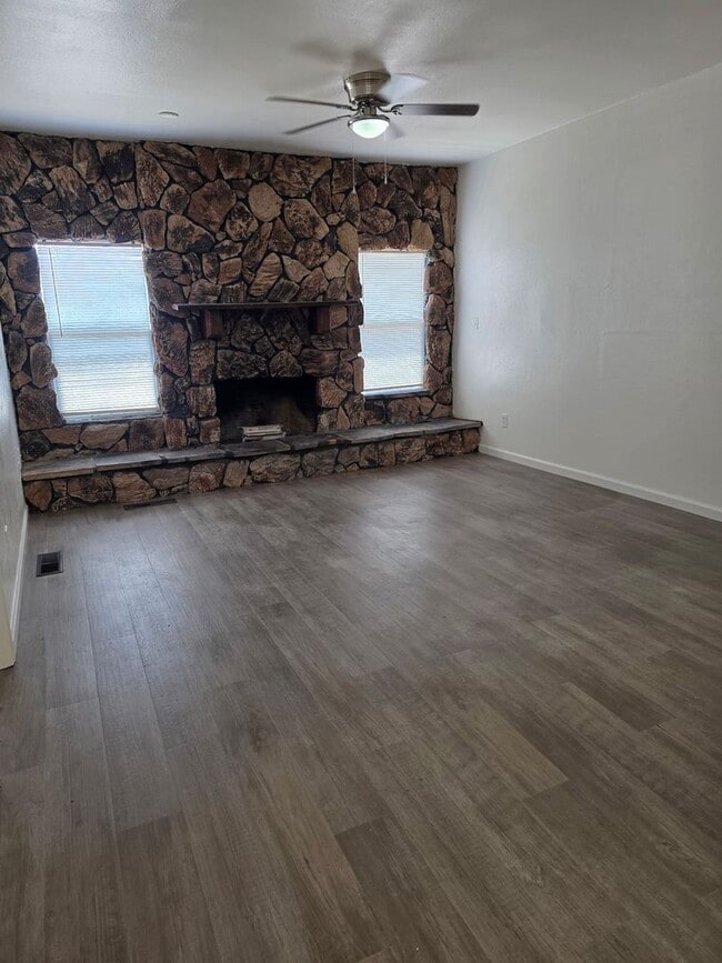 Building Photo - 3BR Home + Detached Studio / Guest Space on Large Lot with Storage!