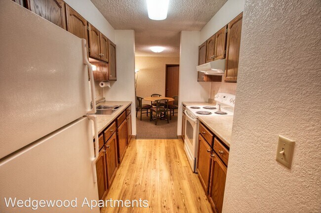 Building Photo - 412 Wedgewood Dr