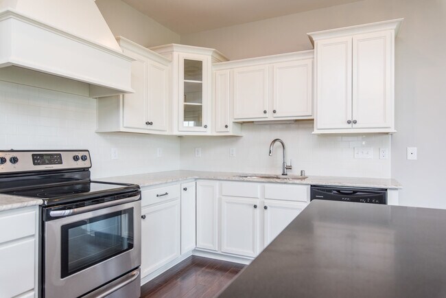 Building Photo - 2319 Patchen Wilkes Dr