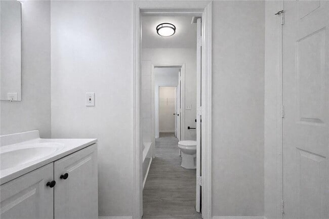 Building Photo - 2259 Sisk St NW