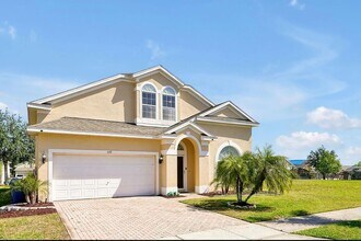 Building Photo - Stunning Fully Furnished and Decorated home in Davenport with Private Pool!