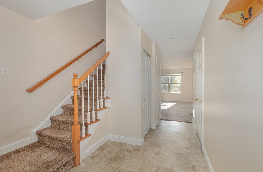 Building Photo - 309 Buckley Dr