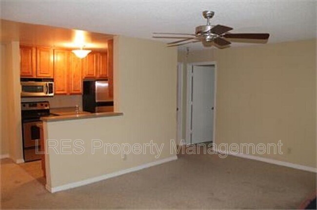 Building Photo - 5992 Westgate Dr