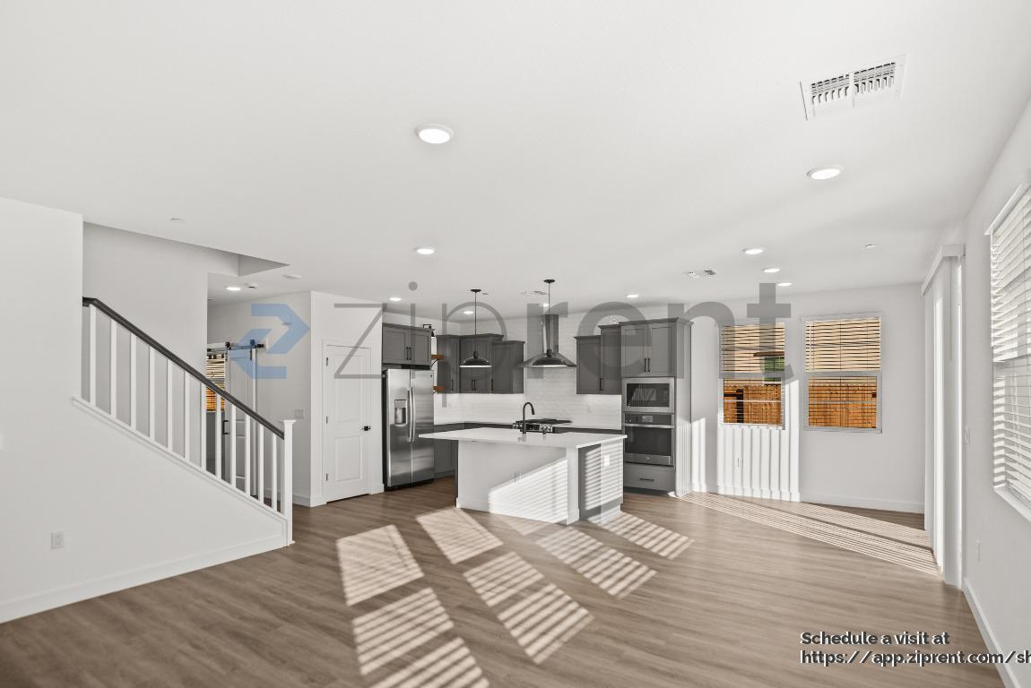 Building Photo - 412 Gold Coast Rd