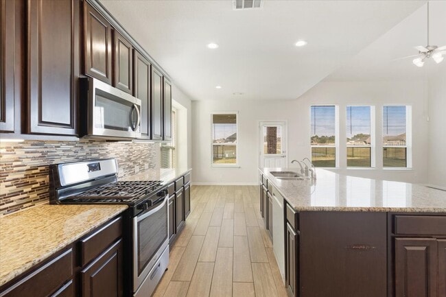 Building Photo - 23213 Zinfandel Dr