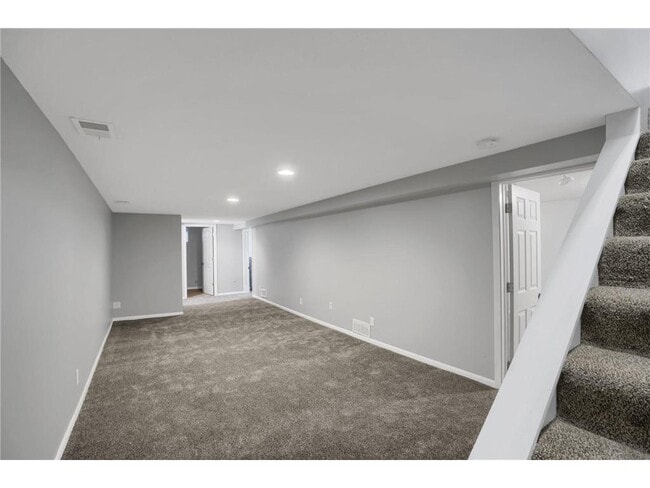 Building Photo - 2586 Martin Way