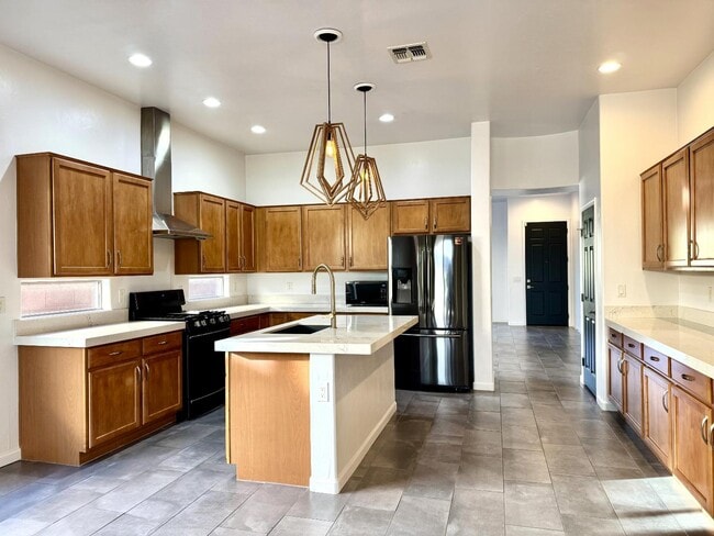 Building Photo - 13743 N High Mountain View Pl