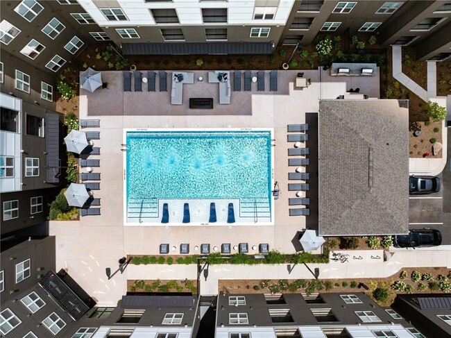 Building Photo - 501 W Waugh St