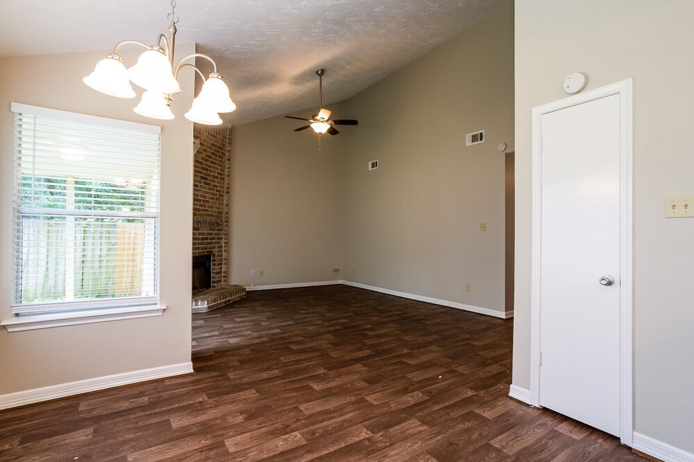 Building Photo - 15238 Bedford Glen Dr