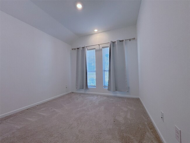 Building Photo - 30363 Tall Fescue Dr