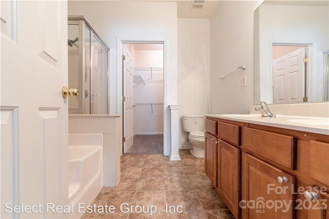 Building Photo - 3 br, 2.5 bath House - 109 Kase Ct