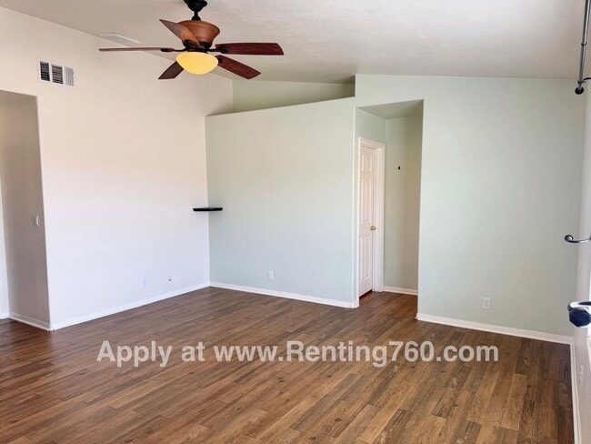 Building Photo - Rare and Spacious 4 Bedroom Indian Cove Home with Solar Panels!