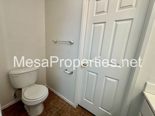 Building Photo - 15083 Brown Ln