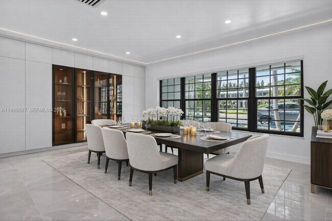 Building Photo - 607 Layne Blvd