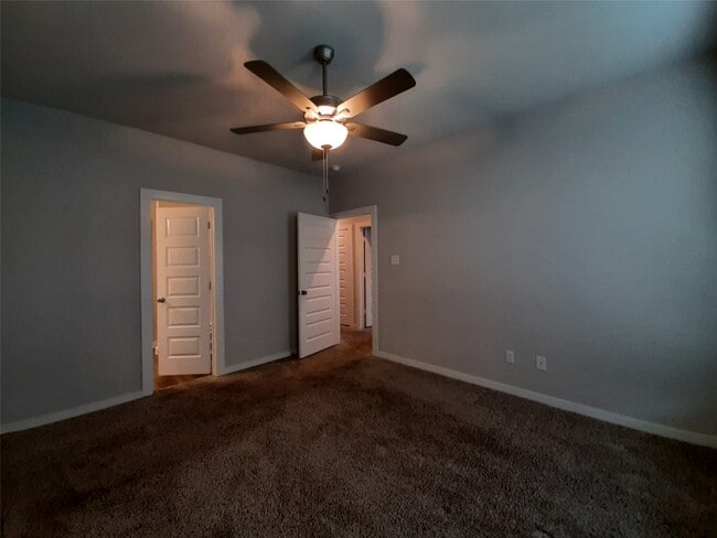 Building Photo - 9784 Grosbeak Ln