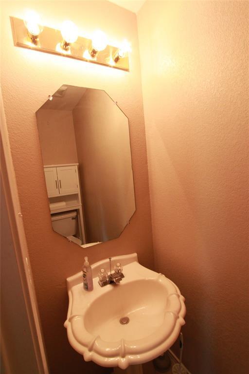 Building Photo - 3309 Kissman Dr