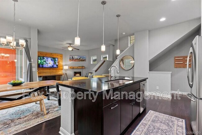 Building Photo - 6771 Raritan Dr