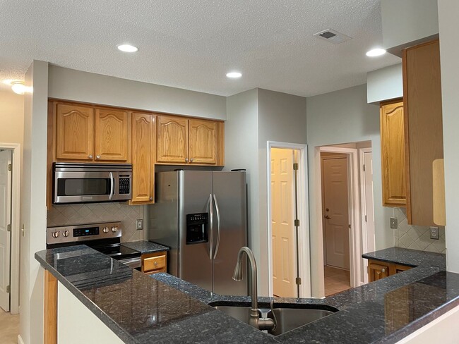 Building Photo - Three Bedroom Ranch Home With Deeded Boat ...