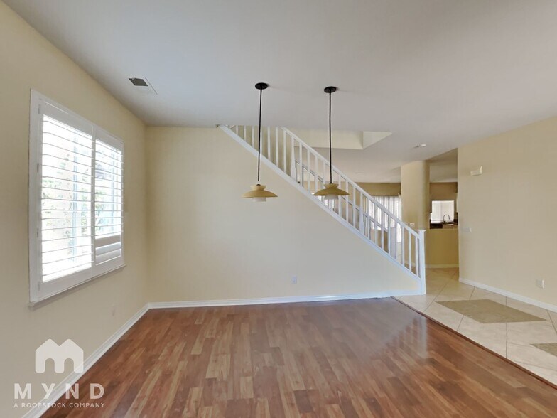 Building Photo - 807 Via Bahia
