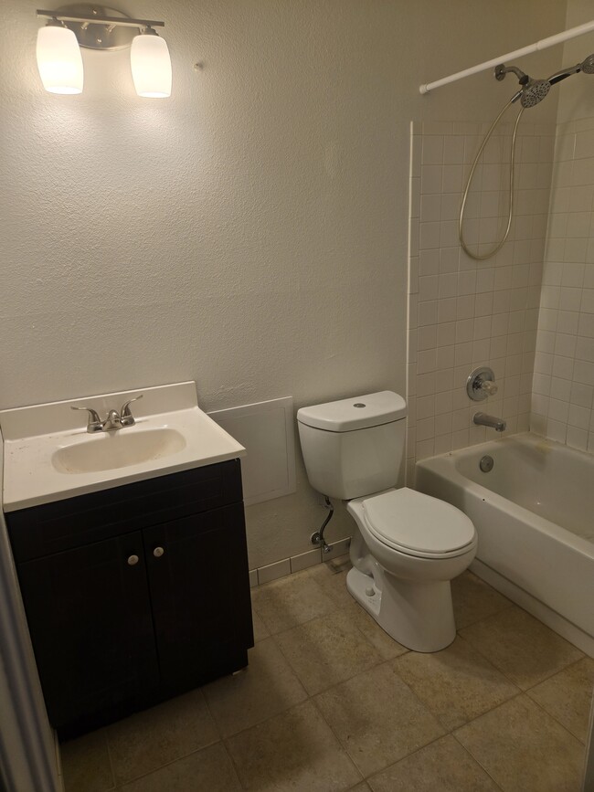 Building Photo - 4415 Perth Cir