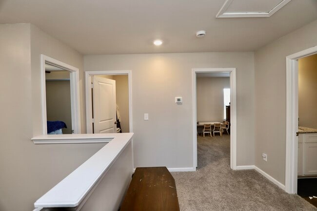 Building Photo - 21 Ciani Ct