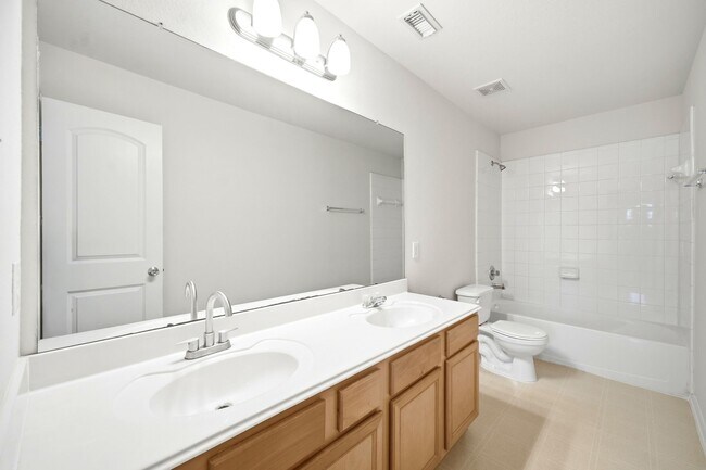 Building Photo - 3830 Misty Falls Ln