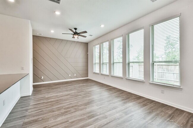 Building Photo - 582 Dry Fork Ln