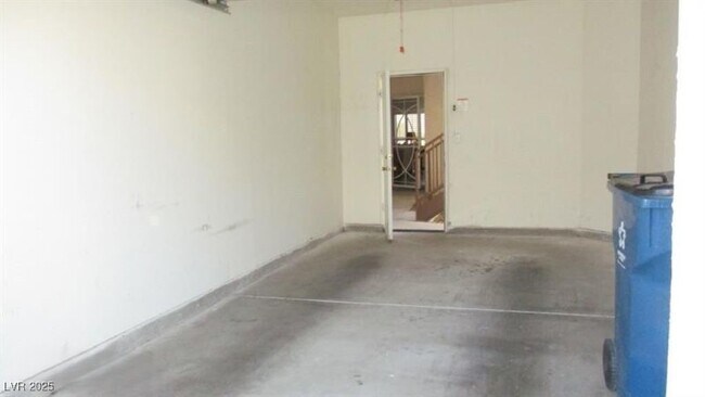 Building Photo - 4821 Black Bear Rd