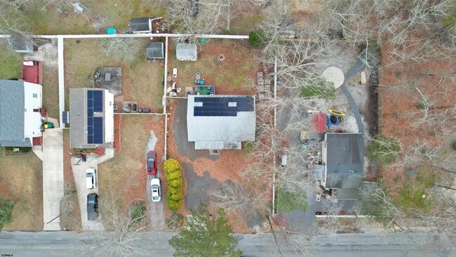 Building Photo - 450 Redwood Ave