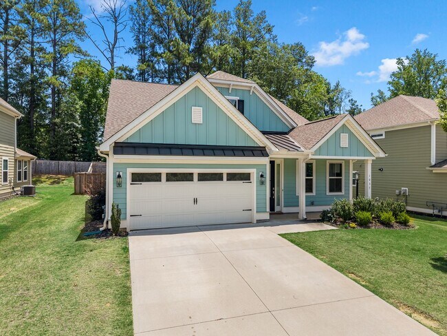 Building Photo - Beautiful 4 bedroom 3.5 Bath home Duncan, SC
