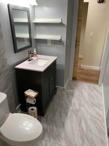 Building Photo - 4325 NE 130th Pl