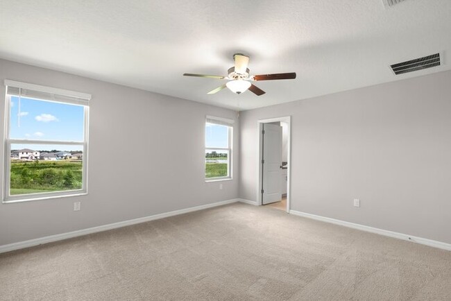 Building Photo - Come Rent this LIKE NEW Home in Lakeside w...