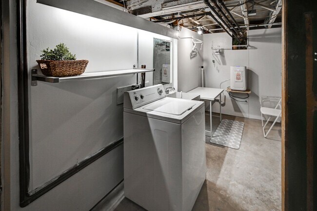 Building Photo - Jenifer Street