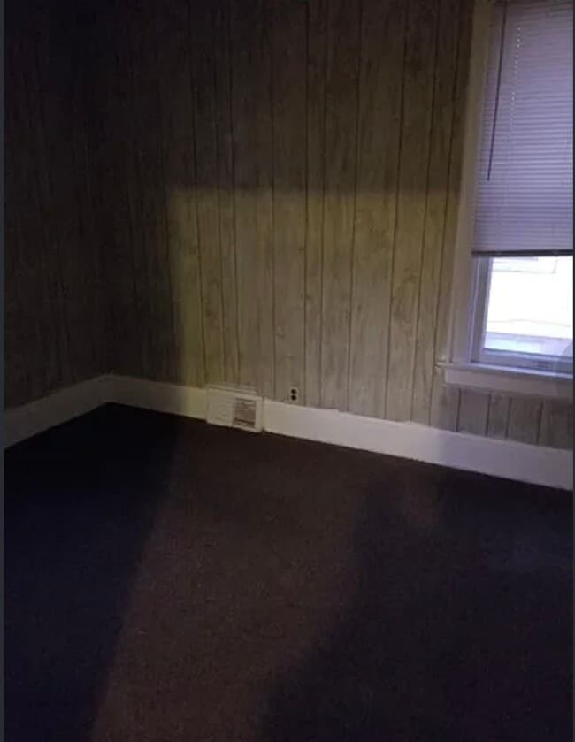 Building Photo - 2413 N 37th St