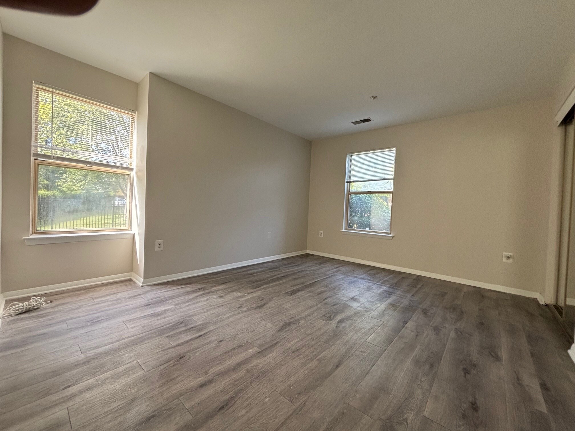 Building Photo - 7908 Pearlbush Dr