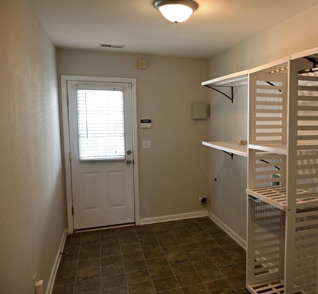 Building Photo - Beautiful townhome in Ballantyne!!!