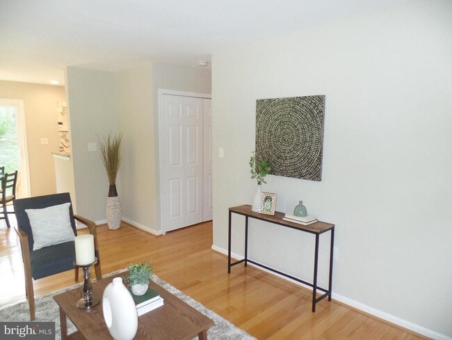 Building Photo - 2018 Griffith Rd