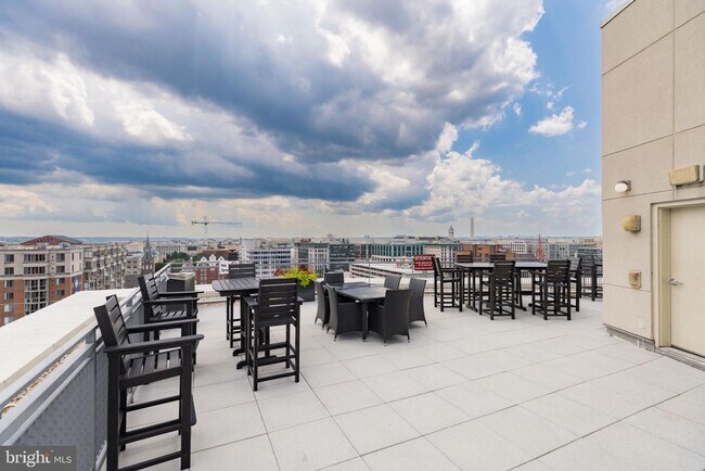 Building Photo - 555 Massachusetts Ave NW
