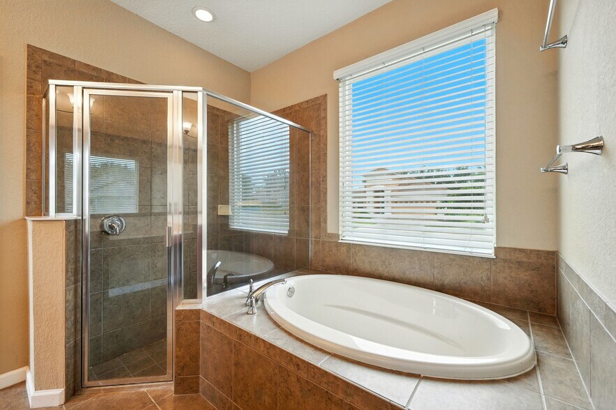 Building Photo - 4898 Belle Vue Breeze Loop