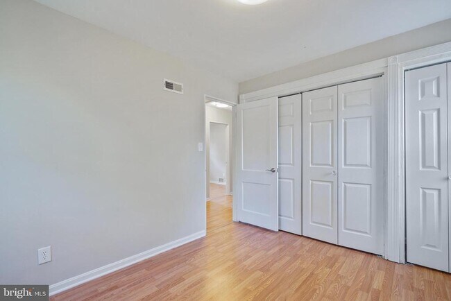 Building Photo - 7421 Nigh Rd