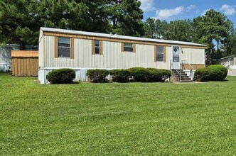Building Photo - 1112 Deep River Ct