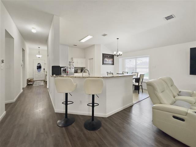 Building Photo - 2823 Brookhurst Dr
