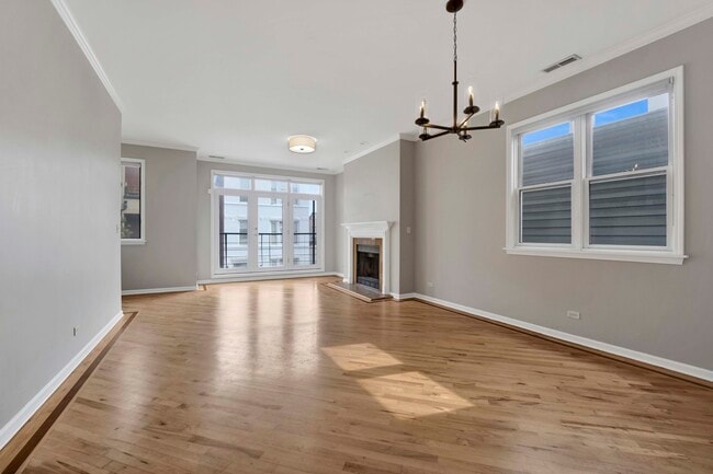 Building Photo - 1517 W Fry St