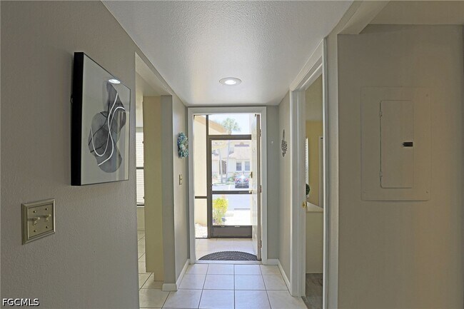 Building Photo - 15178 Parkside Dr