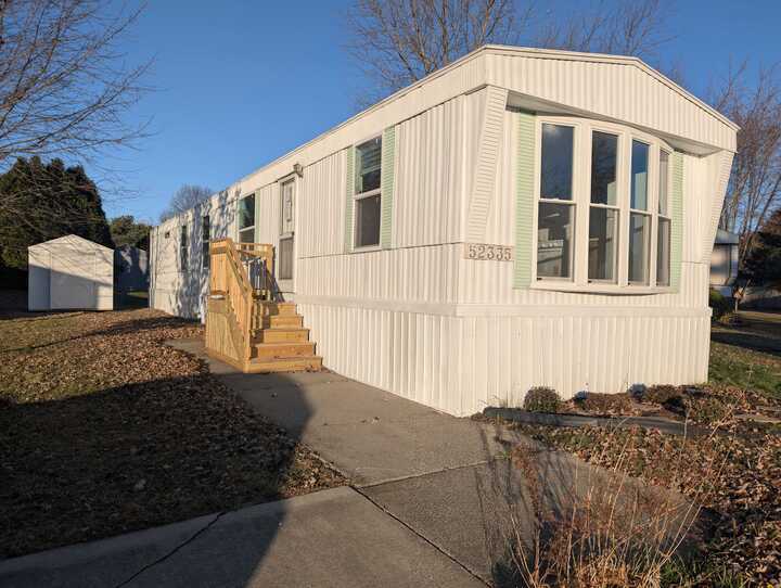 Building Photo - 52335 Harrisburg Ln